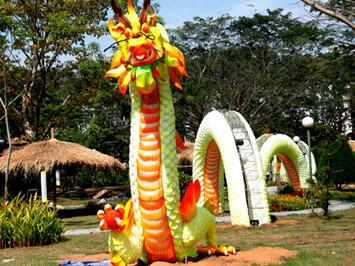 ງານບຸນດອກໄມ້ ລະດູບານໃໝ່ປີ ມະໂຣງ 2012 ຢູ່ນະຄອນ ໂຮ່ຈິມິນ